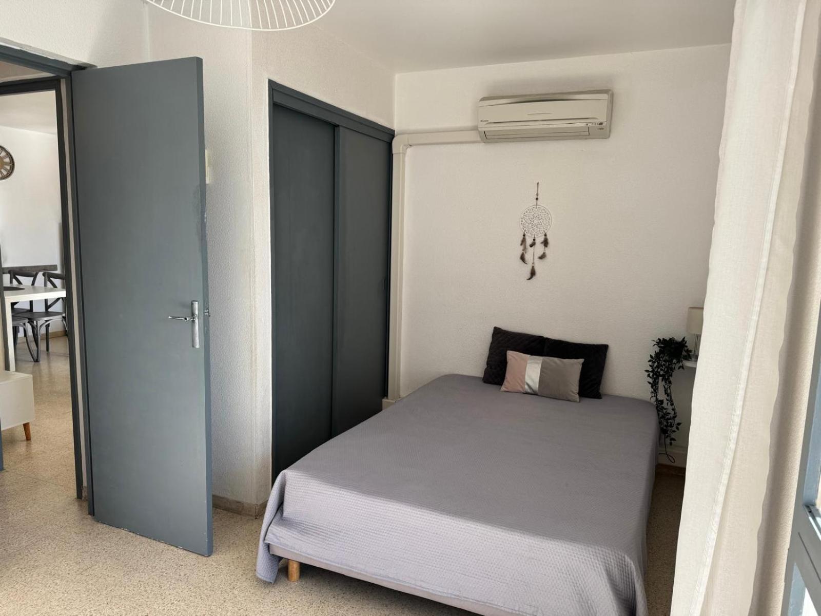 Agréable appartement RDC proche centre-ville et plages Le Grau-du-Roi Esterno foto